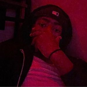 Meet your Posher, Red hood